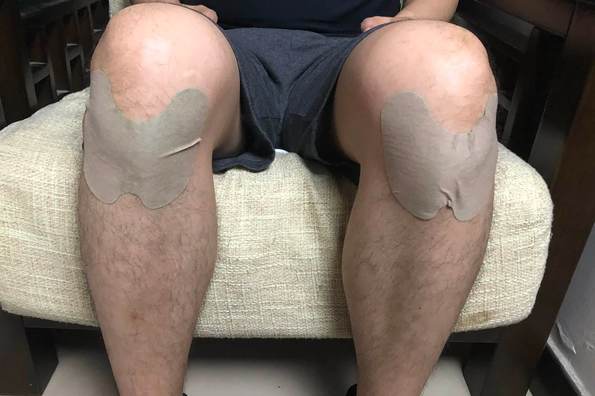 Man knee patch